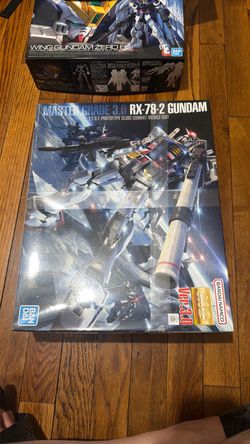 Bandai MG 1/100 RX-78-2 Gundam Ver. 3.0