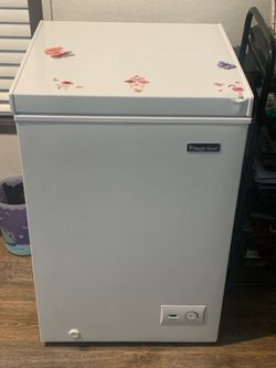 “Magic Chef” Manual Defrost Chest Freezer 3.5 Cubic Feet: Model # HMCF35W5