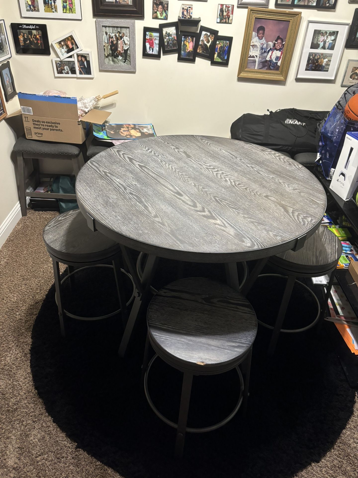 Circle Greyish Wooden Dining Table w/ 4 stools