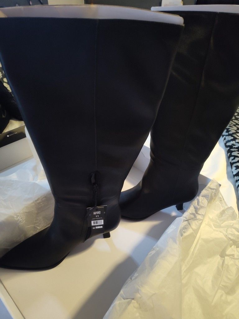 Black Short Heel Boots