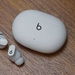 New Beats Studio Bud