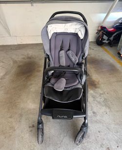 Baby stroller