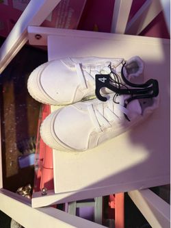 Girl shoes