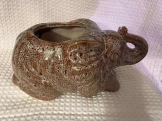 Elephant Pot