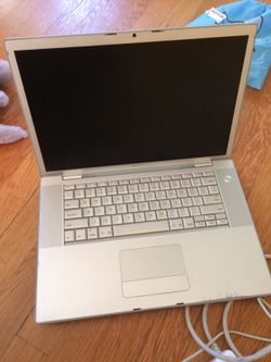 Apple computer laptop