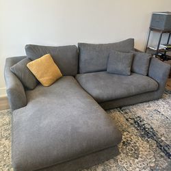 Valyou Feathers Sectional (Left Facing) 