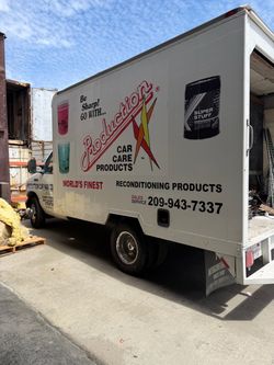 Box truck 2006