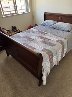 Solid Wood Sleigh Bed Frame (Queen)