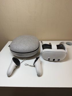 Meta Quest 3 512GB VR Headset w/ Case