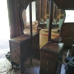 Antique vanity