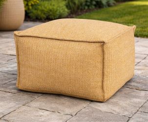 Hermosa Indoor/Outdoor Pouf
