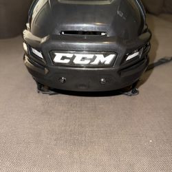 Excellent Condition CCM Tacks 910 Helmet Size L