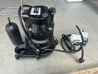 Everbilt HDS50 1/2 HP Cast Iron Sump Pump, Black