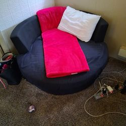 Big Comfy Round Chair