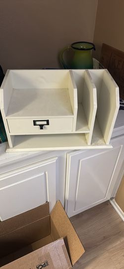 White mail organizer with drawer