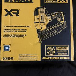 DEWALT 20v MAX XR 16 G FINISH NAILER