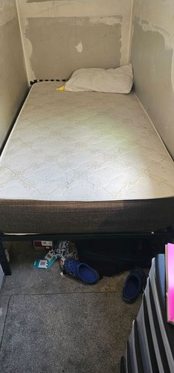 Twin bed