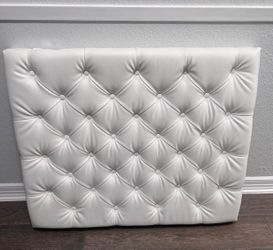 White Dormify Twin/xl Charging Headboard “price is negotiable”