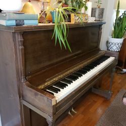 FREE Story & Clark Upright Piano