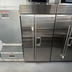 🔥 Sub-Zero 48” Built-In Refrigerator – Classic Series 🔥