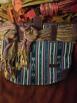 bolsas, sandalias, faldas, blusas tĆpicas