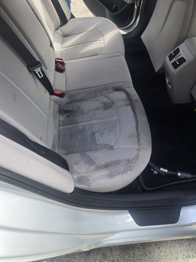 Headlights Restoration Polish Wax Buffing Paint Restoration Upholstery Clean.