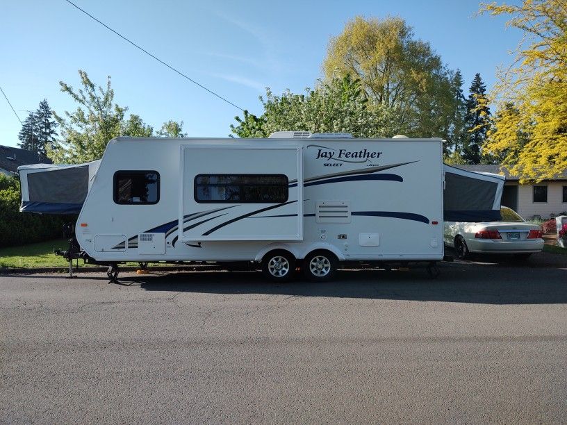 2011 Jayco j feather select ultra lite edition X23B