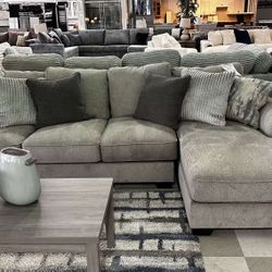 AP🎉 High Quality, Reversible, 3 Piece Ardsley Sectional Couch With Chaise// Fast Delivery - Financing 