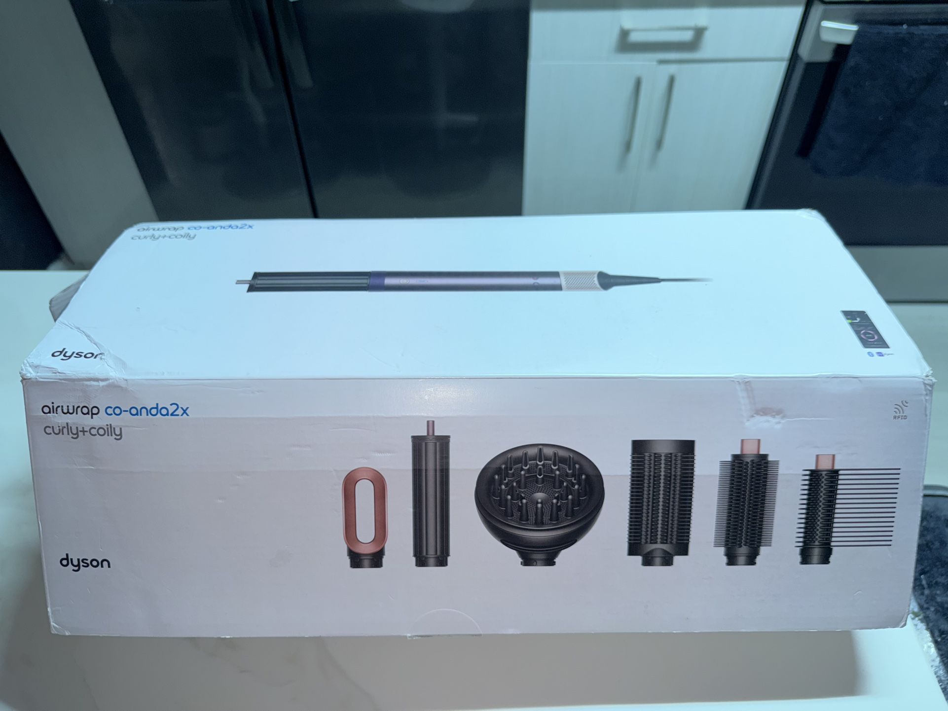Brand New dyson Airwrap Co-anda2x Curly+coily