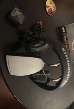 Wireless headset. (RCA-plugs)