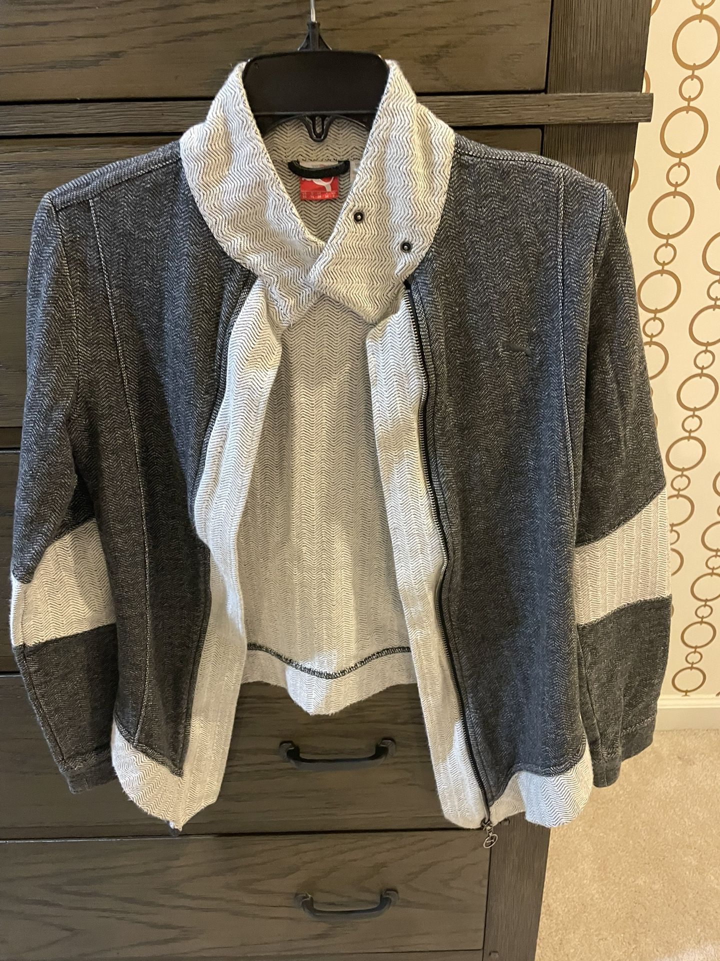 Women’s Sweatshirt