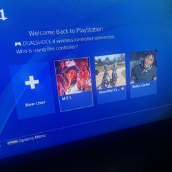 PS4 WITH CONTROLLER 