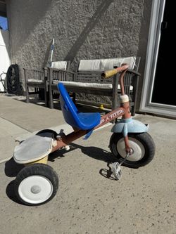 Kids Radio Flyer Tricycle
