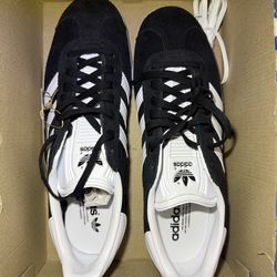 Adidas Gazelle Shoes Men’s Size 10.5