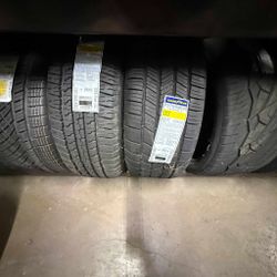Goodyear 275/55R20 Truck Tire – Reliable Grip, Comfort & Long Tread Life