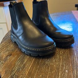Doc Martin Embury Black