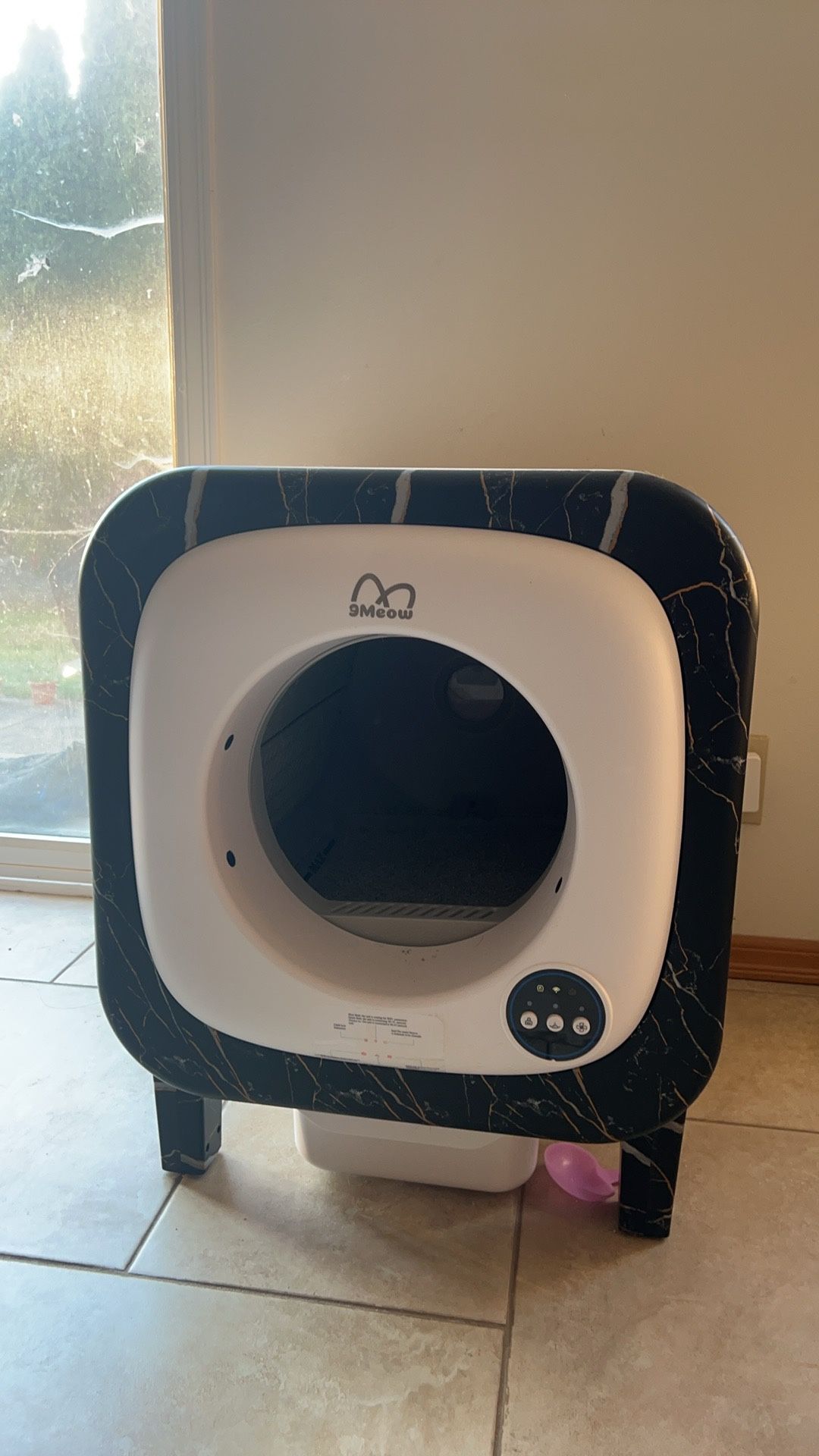 9-Meows self-clean cat litter box