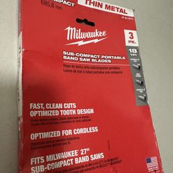 Milwaukee 27” Sub-Compact Band Saw Blades – 3 Pack – 18 TPI Thin Metal (48-39-0672) 