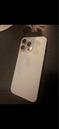 iPhone 15 Pro Max 256GB (Unlocked)