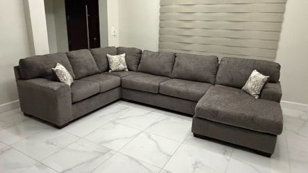 Brand NEW Sectional