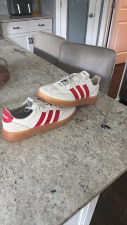 Adidas sambas ( brand new)