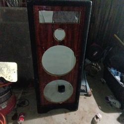18 " Speaker Box