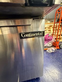 Continental salad refrigerator