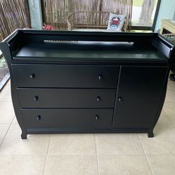 Dresser Buffet Or Baby Changing Table 3 Drawers 1 Cabinet