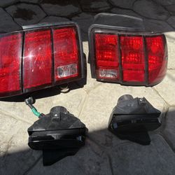 Mustang 2000 Tail Lights 