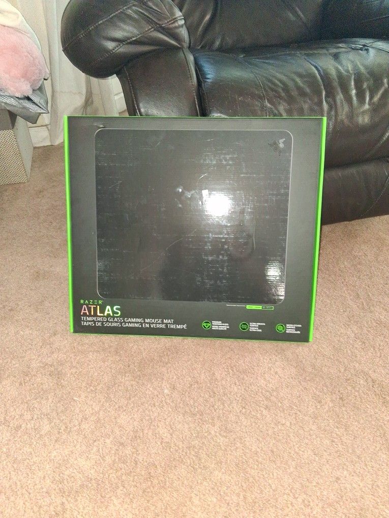 UNOPENED RAZER tempered Glass Mousepads