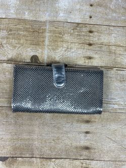 Vintage Whiting & Davis Co. Silver Metal Mesh Evening Clutch Wallet