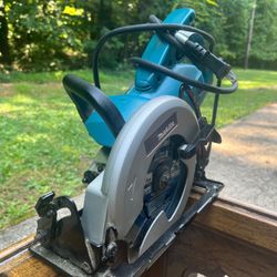 Makita 5277NB 7-1/4” Circular Saw – Powerful & Job-Ready