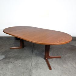 Vintage Mid Century Modern Teak Pedestal Dining Table By Gudme