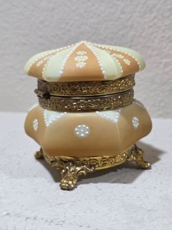 Nakara-C.F. Monroe, Apricot Dresser Box, White Beaded Decor Scene